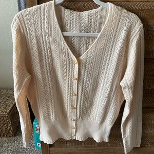 Simple Retro Cream Cardigan. Size Small. Great condition.